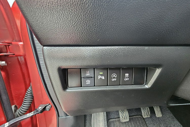 Suzuki Swift Hybryda, lift, radar, grzane fotele, czytanie znaków, komendy głosowe zdjęcie 31