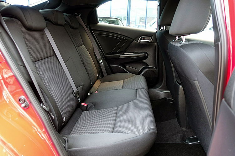 Honda Civic 1.8 16V Led+NAVI+Kamera+Podgrzew fotele BEZWYPADKOWY GWARANCJA Krajowy 4x2 zdjęcie 10