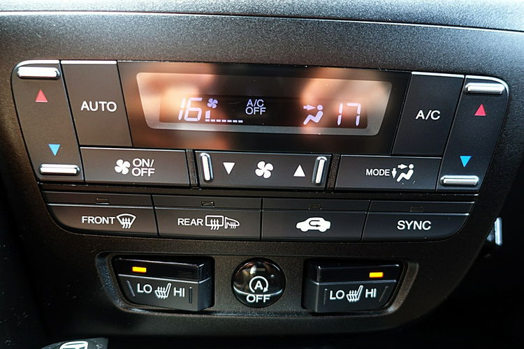 Honda Civic 1.8 16V Led+NAVI+Kamera+Podgrzew fotele BEZWYPADKOWY GWARANCJA Krajowy 4x2 zdjęcie 18