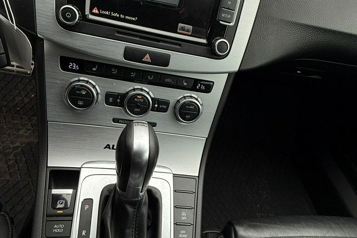 Volkswagen Passat Alltrack 2.0tdi 177KM dag 4-Motion R-line bezwypadkowy full serwis 1wl 1.r.gwar zdjęcie 32