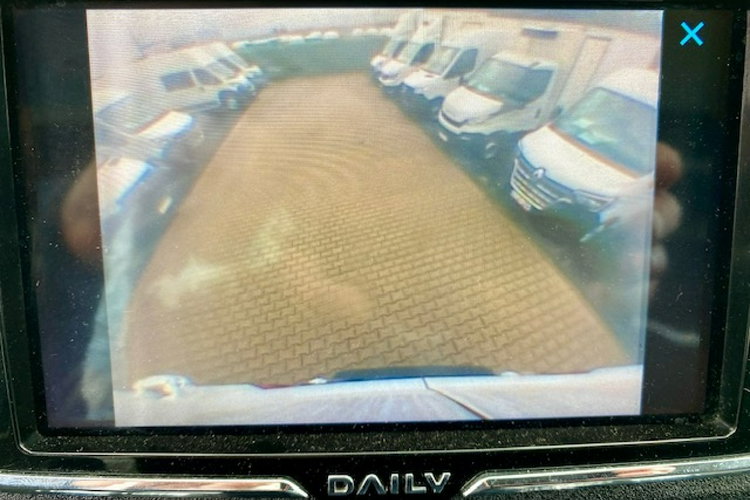 Iveco Daily SALON PL / VOLL / AUTOMAT / 98 tys.km / NAVI / KAMERA / Gwarancja zdjęcie 13