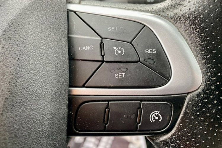 Iveco Daily SALON PL / VOLL / AUTOMAT / 98 tys.km / NAVI / KAMERA / Gwarancja zdjęcie 15