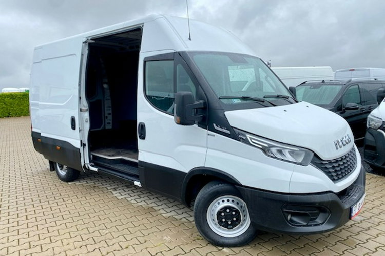 Iveco Daily SALON PL / VOLL / AUTOMAT / 98 tys.km / NAVI / KAMERA / Gwarancja zdjęcie 2