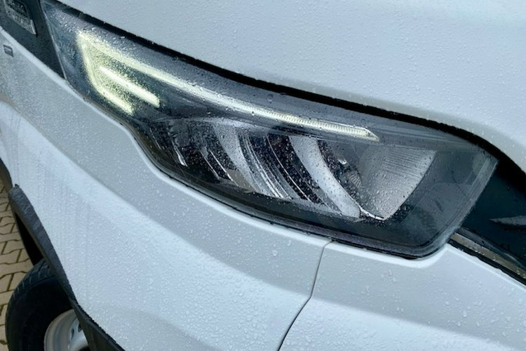 Iveco Daily SALON PL / VOLL / AUTOMAT / 98 tys.km / NAVI / KAMERA / Gwarancja zdjęcie 23