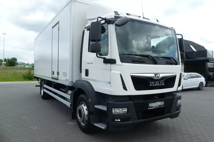 MAN TGM 15.290 / CHŁODNIA + WINDA / EURO 6 / IDEALNY STAN / zdjęcie 13