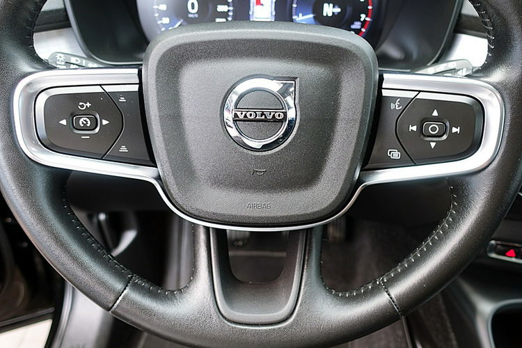 Volvo XC 40 EL.SZYBERDACH+Skóra+Navi+EL.Hak 163KM Gwarancja 1wł Kraj Bezwypad F23% zdjęcie 17