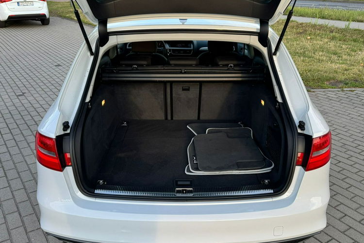 Audi A4 Quattro S-Line Automat Niski Przebieg zdjęcie 29