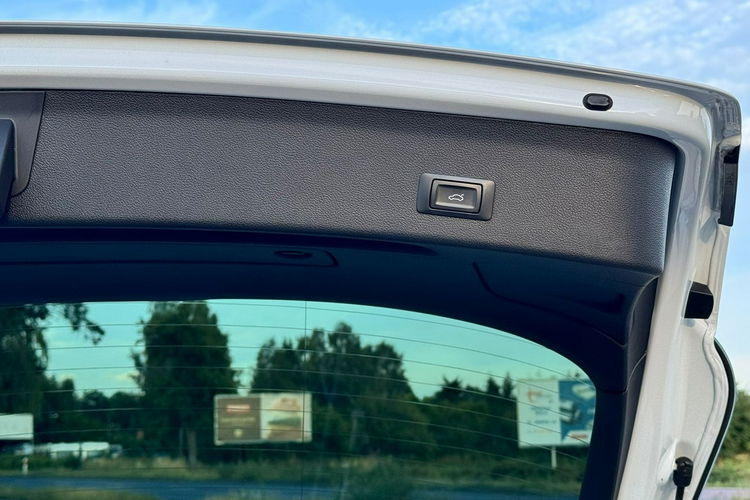 Audi A4 Quattro S-Line Automat Niski Przebieg zdjęcie 30