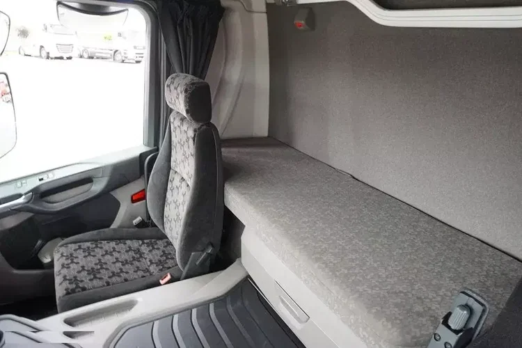 Scania P 410 / E 6 / BDF + WINDA / 7.15 , 7.45, 7.82 M / RETARDER zdjęcie 27