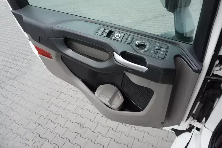 Scania P 410 / E 6 / BDF + WINDA / 7.15 , 7.45, 7.82 M / RETARDER zdjęcie 30