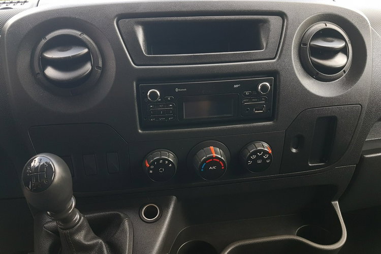 Renault Master KONTENER 8EP 4.21x2.23x2.22 KLIMA MANUAL KRAJOWY 6-BIEGÓW zdjęcie 9