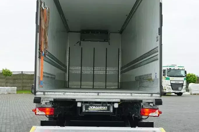 Scania P 410 / EURO 6 / CHŁODNIA + WINDA / 23 PALETY / OŚ SKRĘTNA zdjęcie 10