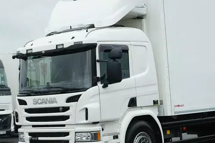 Scania P 410 / EURO 6 / CHŁODNIA + WINDA / 23 PALETY / OŚ SKRĘTNA zdjęcie 21