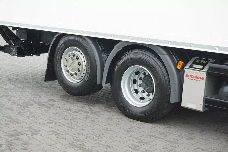 Scania P 410 / EURO 6 / CHŁODNIA + WINDA / 23 PALETY / OŚ SKRĘTNA zdjęcie 35