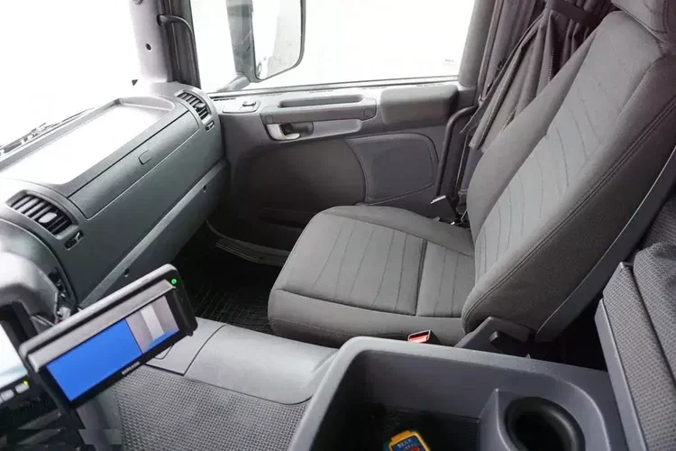 Scania P 410 / EURO 6 / CHŁODNIA + WINDA / 23 PALETY / OŚ SKRĘTNA zdjęcie 40