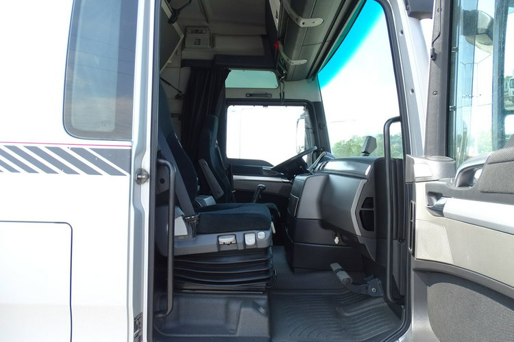 TGX 18.440 Spoilery Kabina XXL ESP, ASR , Webasto , Klima , Poduszki , Manualna Skrzynia Biegów zdjęcie 7