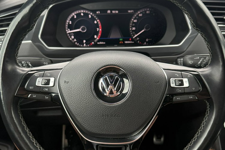 Volkswagen Tiguan Allspace 2.0 TSI 190 PS R-Line 4 MotPanorama Virtual 7 Osób Gwarancja Stan BDB zdjęcie 26