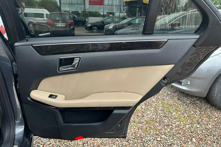 E 350 MERCEDES-BENZ E 350 W212 zdjęcie 15