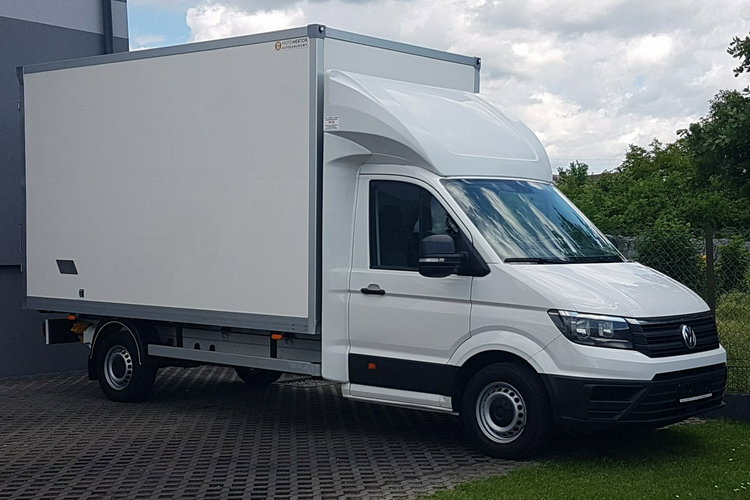 MAN TGE CRAFTER 8 EP KONTENER 4.10x2.15x2.32 KLIMA 2.0 TDI KRAJOWY DMC 3500 KG zdjęcie 1