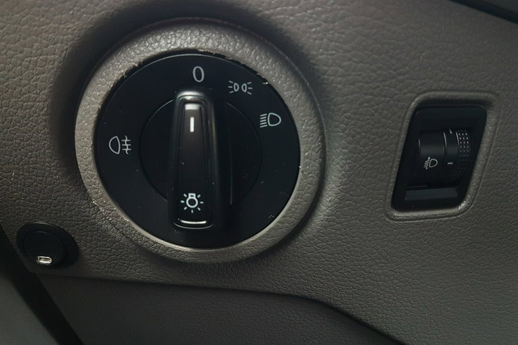 MAN TGE CRAFTER 8 EP KONTENER 4.10x2.15x2.32 KLIMA 2.0 TDI KRAJOWY DMC 3500 KG zdjęcie 6