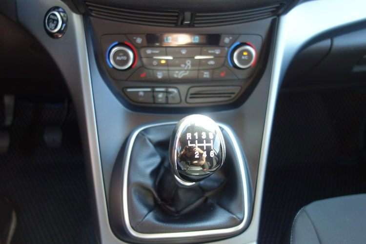 Kuga FORD KUGA zdjęcie 23