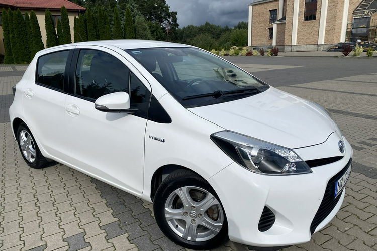Toyota Yaris Hybryda zdjęcie 11