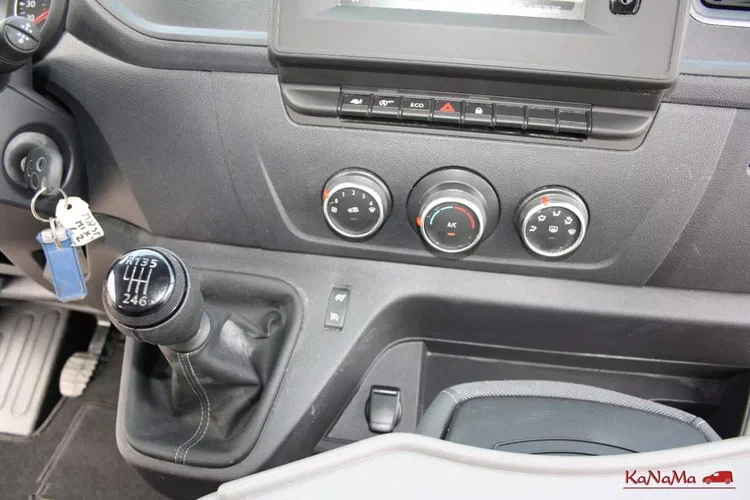 Renault Master zdjęcie 17
