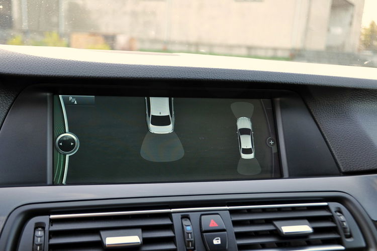 BMW 530 3.0d(258KM) Bi-Xenon Ringi Navi Profesjonal Skóry 2xParktr. Alu 17"ASO zdjęcie 33