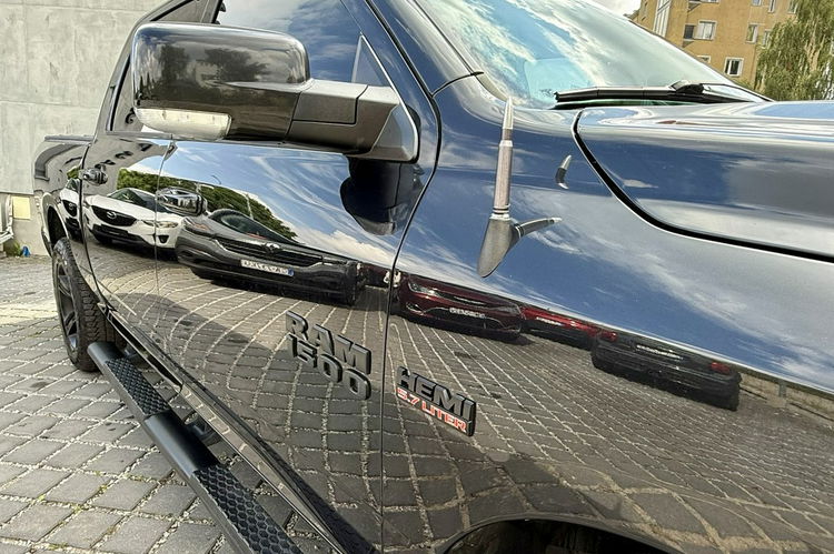 Dodge RAM RAM 2016 SPORT 5.7HEMI Kamera cofania Podgrz. fotele+kierownica zdjęcie 35