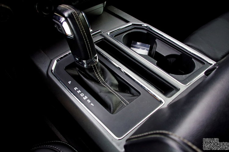 Ford F150 XLT 5.0 V8 395 KM Skóry El. fotele Kam cof. Podgrz fotele Czarny sufit zdjęcie 29