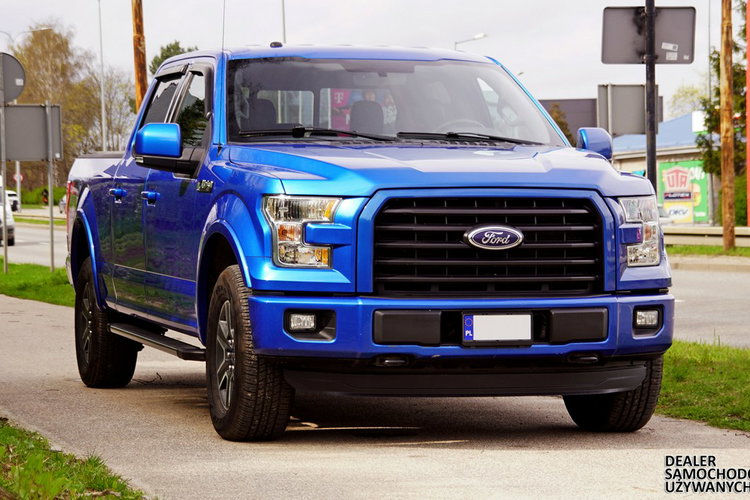 Ford F150 XLT 5.0 V8 395 KM Skóry El. fotele Kam cof. Podgrz fotele Czarny sufit zdjęcie 3