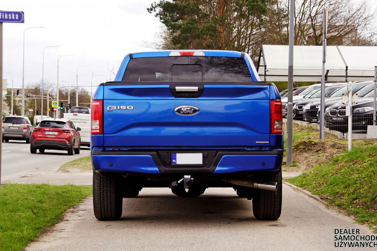 Ford F150 XLT 5.0 V8 395 KM Skóry El. fotele Kam cof. Podgrz fotele Czarny sufit zdjęcie 5