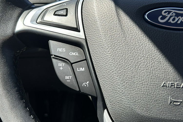 Mondeo Ford Mondeo Hybryd Automat Vignale FulLED Wentyle zdjęcie 14