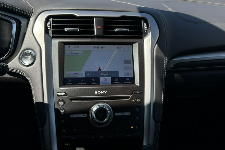 Mondeo Ford Mondeo Hybryd Automat Vignale FulLED Wentyle zdjęcie 16