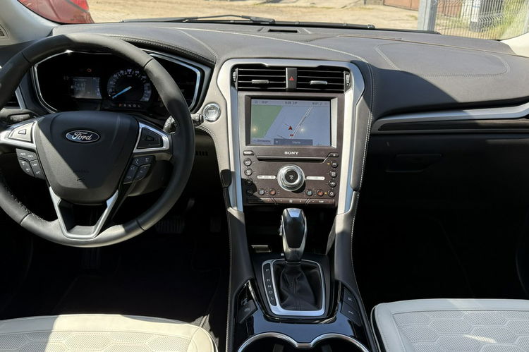 Mondeo Ford Mondeo Hybryd Automat Vignale FulLED Wentyle zdjęcie 9