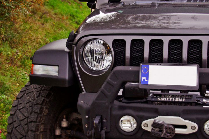 Jeep Wrangler Unlimited Sport 2020 – Siła, Styl i Gotowość na Każdą Przygodę zdjęcie 46
