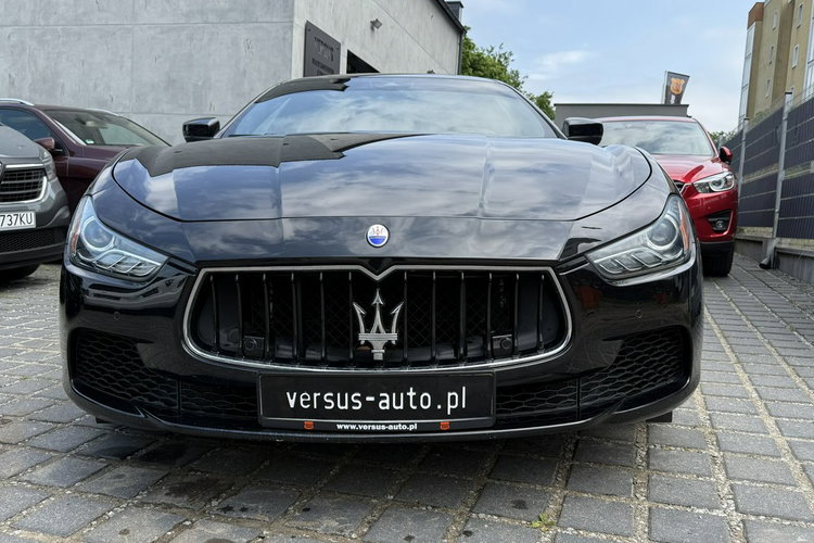 Maserati Ghibli 3.0 410KM SQ4 Kamera Cofania Bi ksenon+led Skóry Szyberdach zdjęcie 3