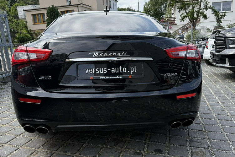 Maserati Ghibli 3.0 410KM SQ4 Kamera Cofania Bi ksenon+led Skóry Szyberdach zdjęcie 6