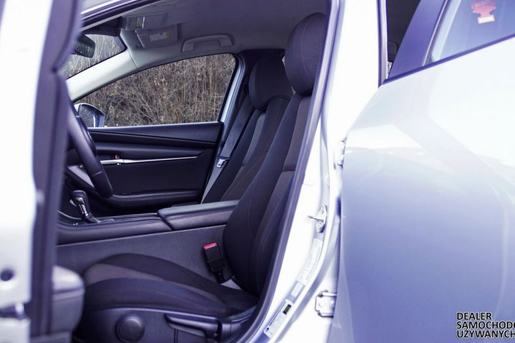 Mazda 3 2.0 SkyActive-G 120KM Navi Automat zdjęcie 16