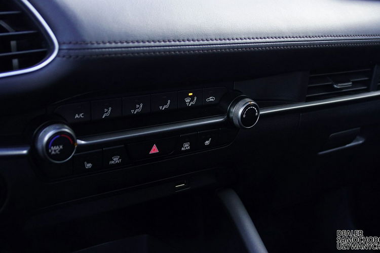 Mazda 3 2.0 SkyActive-G 120KM Navi Automat zdjęcie 26