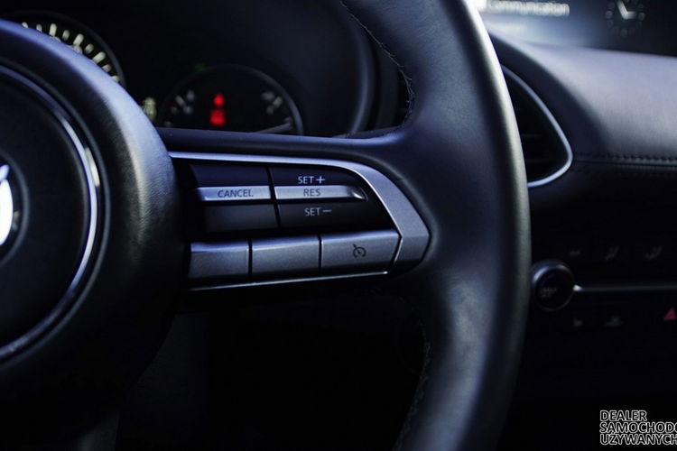 Mazda 3 2.0 SkyActive-G 120KM Navi Automat zdjęcie 31