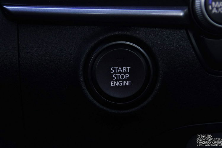 Mazda 3 2.0 SkyActive-G 120KM Navi Automat zdjęcie 34