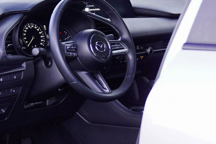 Mazda 3 2.0 SkyActive-G 120KM Navi Automat zdjęcie 35