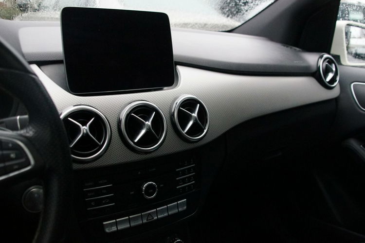 Mercedes B 250 4Matic Aut. Skóra Panorama Kamera - Raty Zamiana Gwarancja zdjęcie 13