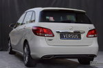 Mercedes B 250 4Matic Aut. Skóra Kamera El.fotele + pamięć Ledy Navi PL Czarny sufit zdjęcie 6