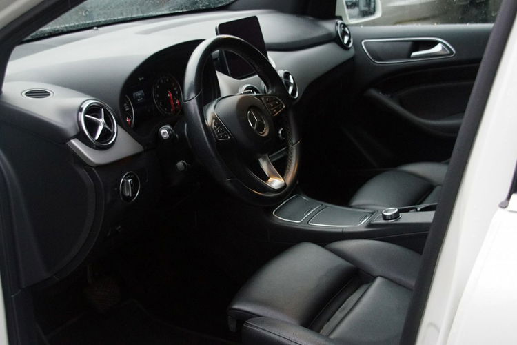 Mercedes B 250 4Matic Aut. Skóra Panorama Kamera - Raty Zamiana Gwarancja zdjęcie 7