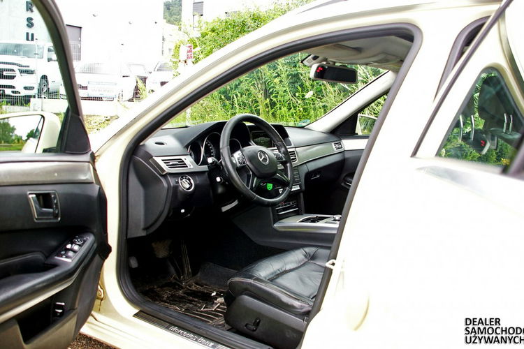 Mercedes E 200 CDI T BlueEfficiency 7-osobowy RATY ZAMIANA zdjęcie 12