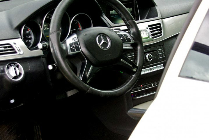 Mercedes E 200 CDI T BlueEfficiency 7-osobowy RATY ZAMIANA zdjęcie 33