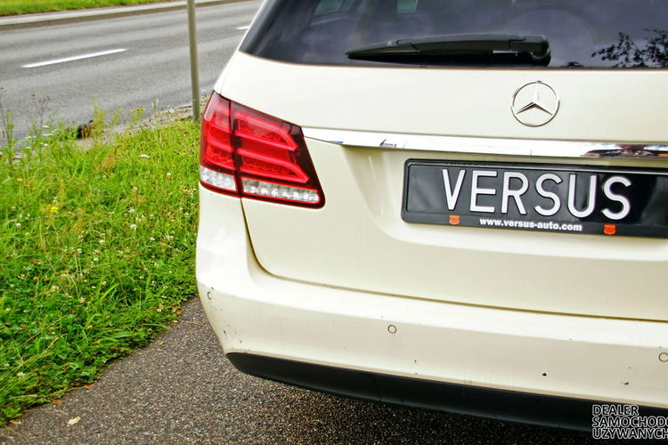 Mercedes E 200 CDI T BlueEfficiency 7-osobowy RATY ZAMIANA zdjęcie 7