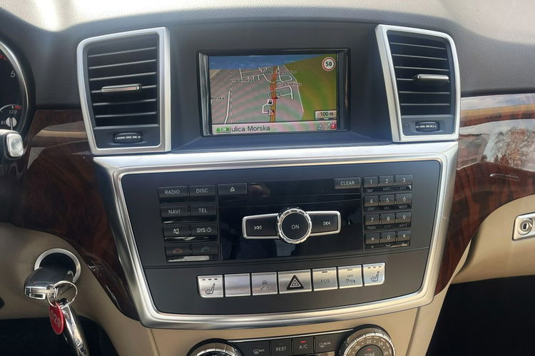 Mercedes ML 350 Salon PL Jasne skóry Pneumat El.klapa El.fotele Bi xenon + led zdjęcie 11